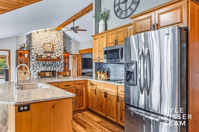 Builiding view thirteen for 2420 Hylane, Grand Rapids, MI. 49505