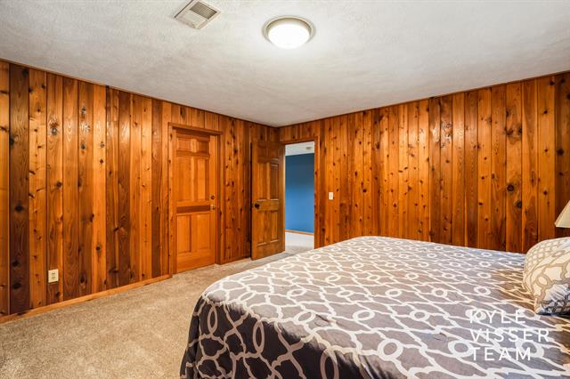 Builiding view thirty eight for 2420 Hylane, Grand Rapids, MI. 49505