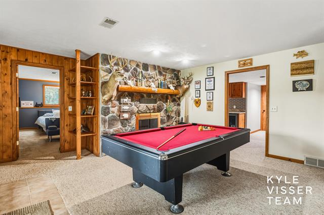 Builiding view thirty two for 2420 Hylane, Grand Rapids, MI. 49505