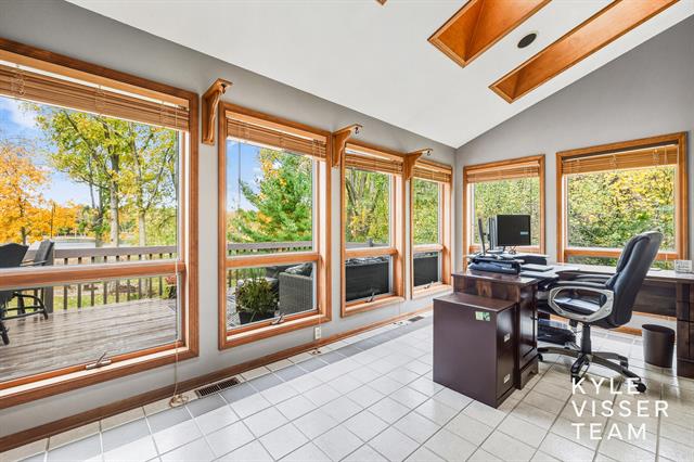 Builiding view twenty eight for 2420 Hylane, Grand Rapids, MI. 49505