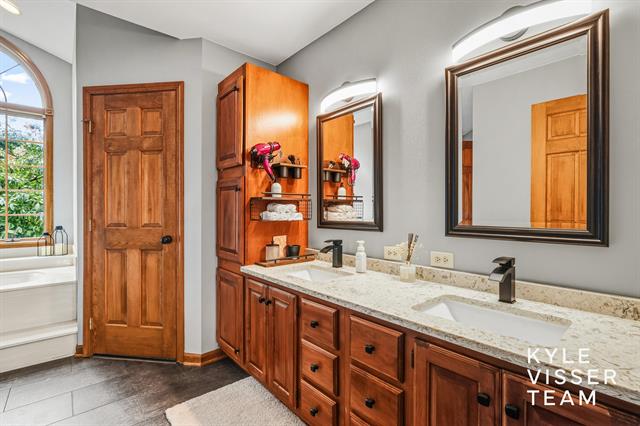 Builiding view twenty four for 2420 Hylane, Grand Rapids, MI. 49505