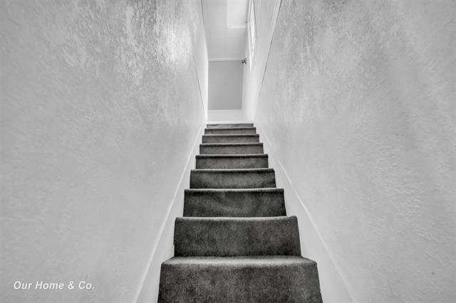 Builiding view eleven for 713 Woodbridge, Saginaw, MI. 48602