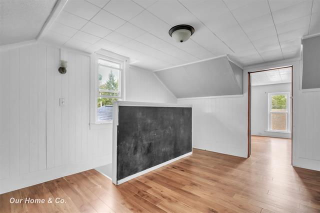 Builiding view fifteen for 713 Woodbridge, Saginaw, MI. 48602