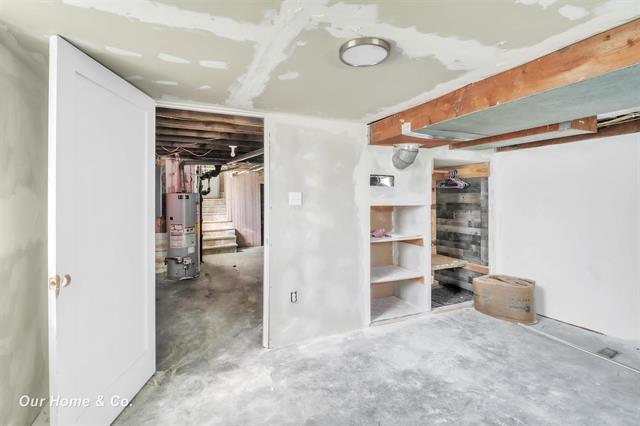 Builiding view thirty for 713 Woodbridge, Saginaw, MI. 48602