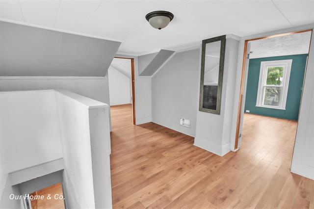 Builiding view twenty two for 713 Woodbridge, Saginaw, MI. 48602