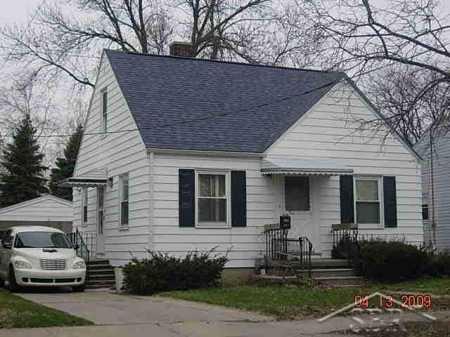 front view for 807 Thurman, Saginaw, Mi. 48602
