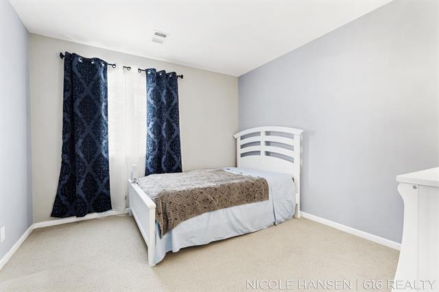 Builiding view thirteen for 2581 Ridgecroft, Grand Rapids, MI. 49546