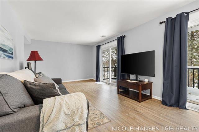 Builiding view three for 2581 Ridgecroft, Grand Rapids, MI. 49546