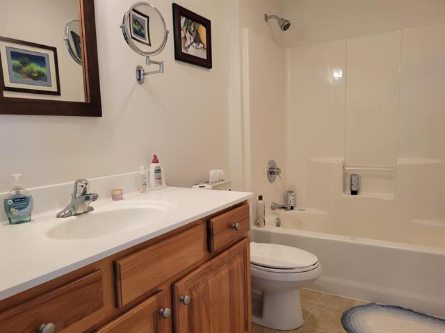 Builiding view eleven for 913 Clark, Lowell, MI. 49331