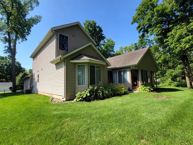 Builiding view seventeen for 913 Clark, Lowell, MI. 49331