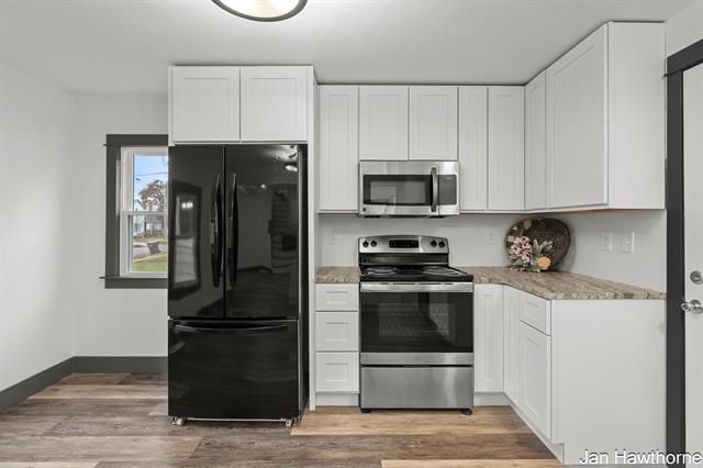 Builiding view eleven for 403 Mill, Hastings, MI. 49058