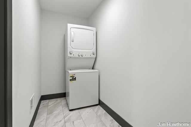 Builiding view fourteen for 403 Mill, Hastings, MI. 49058