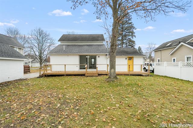 Builiding view thirty for 403 Mill, Hastings, MI. 49058