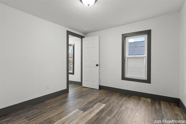 Builiding view twenty one for 403 Mill, Hastings, MI. 49058