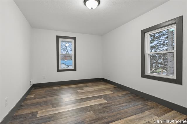 Builiding view twenty three for 403 Mill, Hastings, MI. 49058