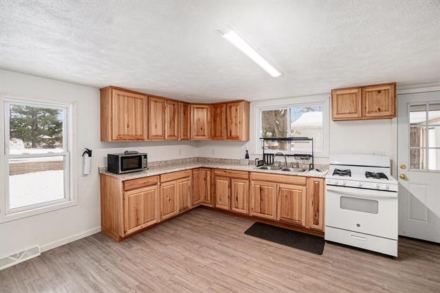 Builiding view two for 202 Bronson, Big Rapids, MI. 49307