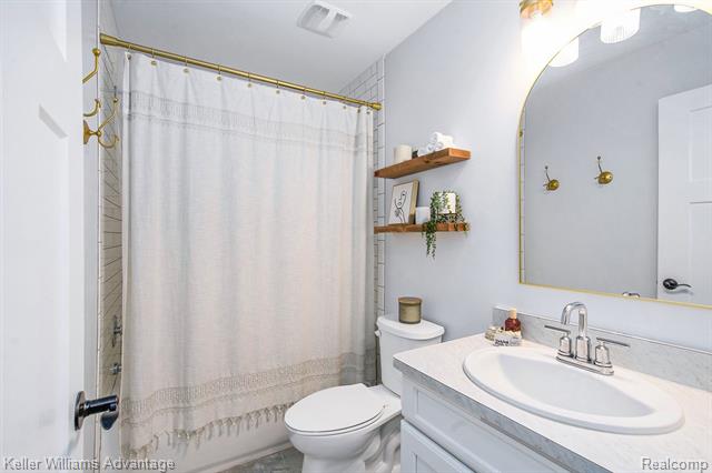 Builiding view thirteen for 594 Anne, Brighton, MI. 48116