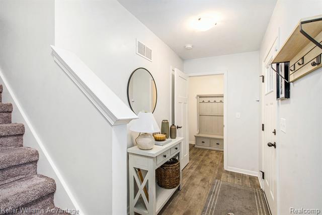 Builiding view two for 594 Anne, Brighton, MI. 48116