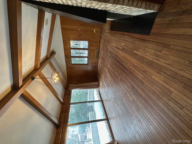 Builiding view eight for 25540 Woodvilla, Southfield, MI. 48075