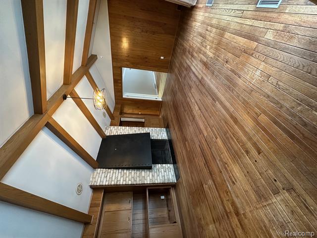 Builiding view nine for 25540 Woodvilla, Southfield, MI. 48075