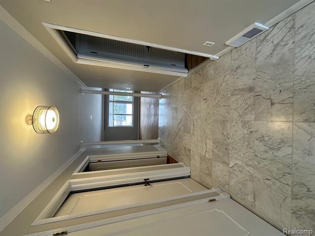 Builiding view one for 25540 Woodvilla, Southfield, MI. 48075