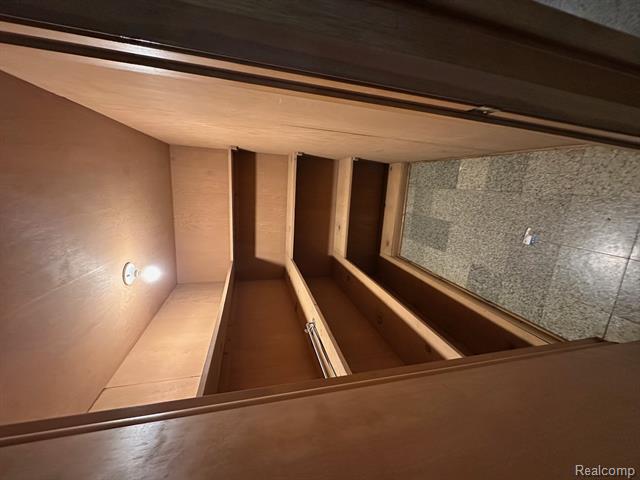 Builiding view thirty for 25540 Woodvilla, Southfield, MI. 48075