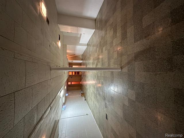 Builiding view twenty eight for 25540 Woodvilla, Southfield, MI. 48075