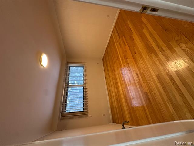 Builiding view twenty four for 25540 Woodvilla, Southfield, MI. 48075