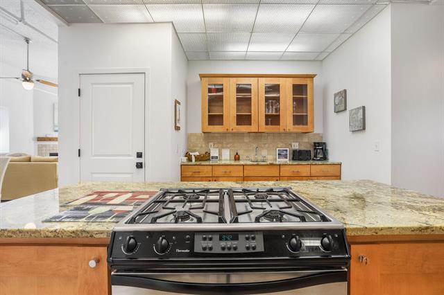 Builiding view eight for 532 Dyckman, South Haven, MI. 49090