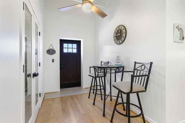 Builiding view eighteen for 532 Dyckman, South Haven, MI. 49090