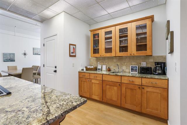 Builiding view nine for 532 Dyckman, South Haven, MI. 49090