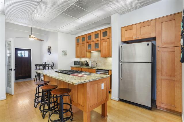 Builiding view six for 532 Dyckman, South Haven, MI. 49090