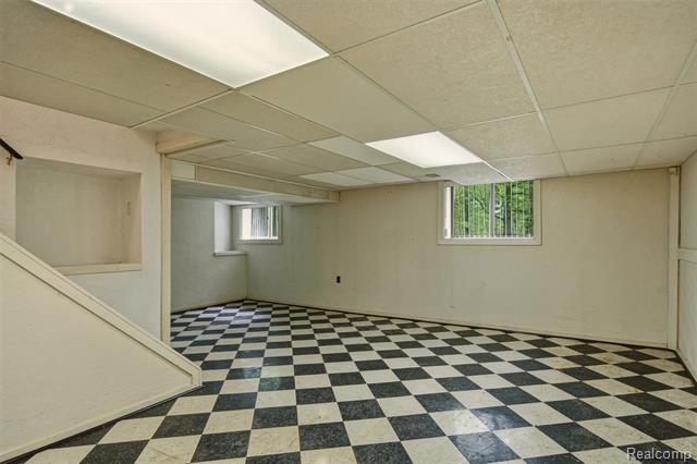 Builiding view forty three for 25201 Briarwyke, Farmington, MI. 48336