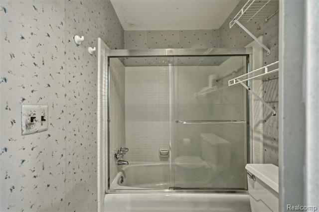Builiding view thirty seven for 25201 Briarwyke, Farmington, MI. 48336