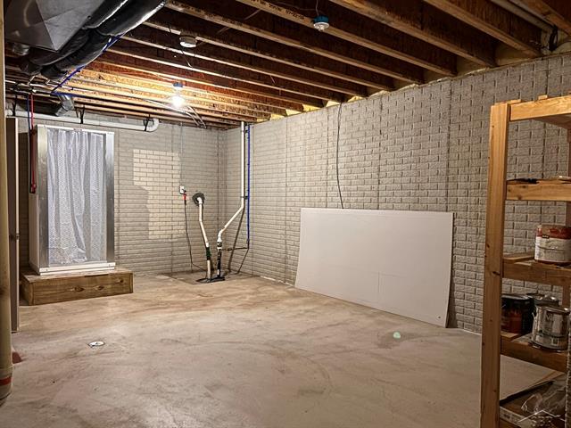 Builiding view twenty nine for 10123 Hawk, Freeland, MI. 48623