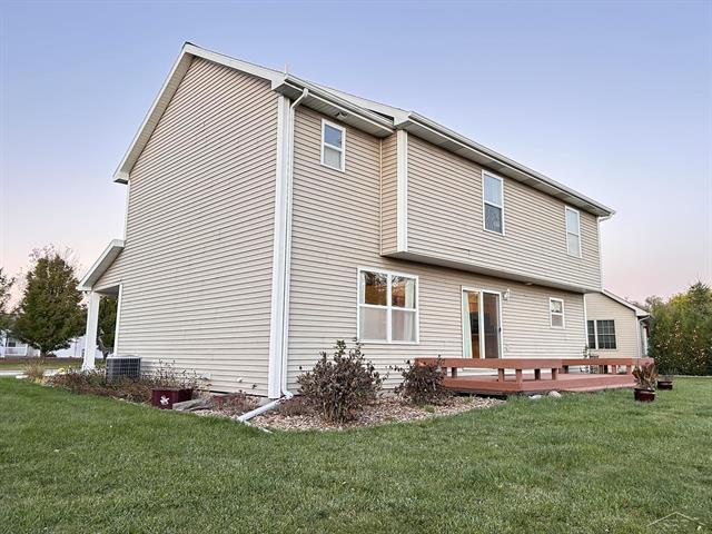 Builiding view twenty one for 10123 Hawk, Freeland, MI. 48623