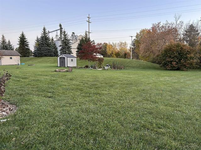 Builiding view twenty two for 10123 Hawk, Freeland, MI. 48623