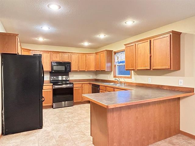 Builiding view two for 10123 Hawk, Freeland, MI. 48623