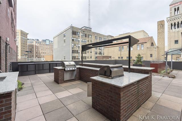 Builiding view fifty eight for 27 Library, Grand Rapids, MI. 49503