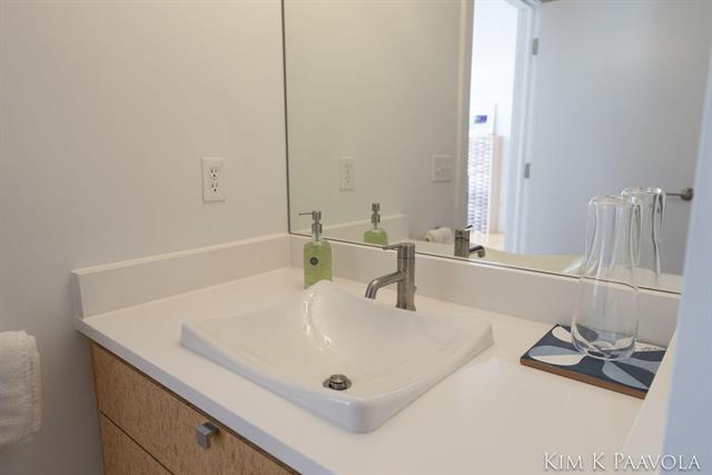 Builiding view forty three for 27 Library, Grand Rapids, MI. 49503