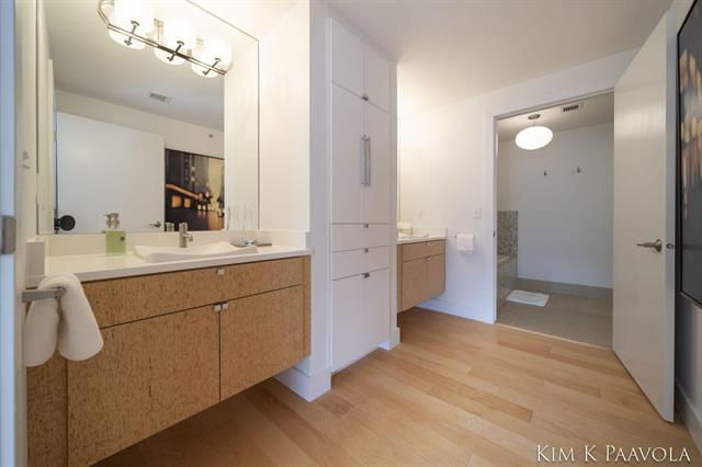 Builiding view forty two for 27 Library, Grand Rapids, MI. 49503