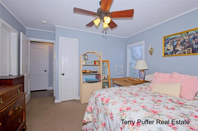 Builiding view eleven for 2206 Oak, Muskegon, MI. 49445