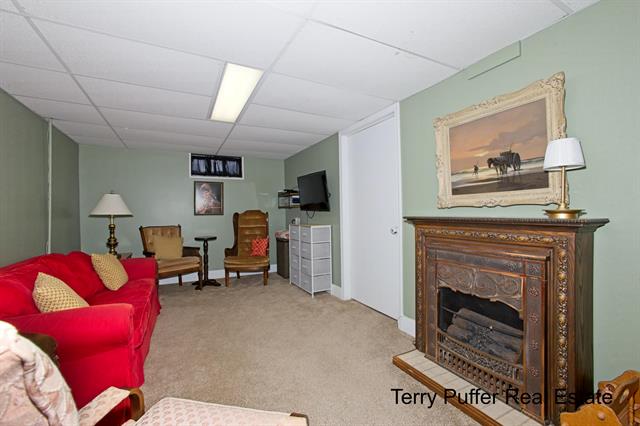 Builiding view fourteen for 2206 Oak, Muskegon, MI. 49445