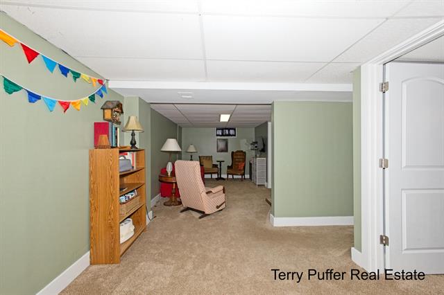 Builiding view thirteen for 2206 Oak, Muskegon, MI. 49445