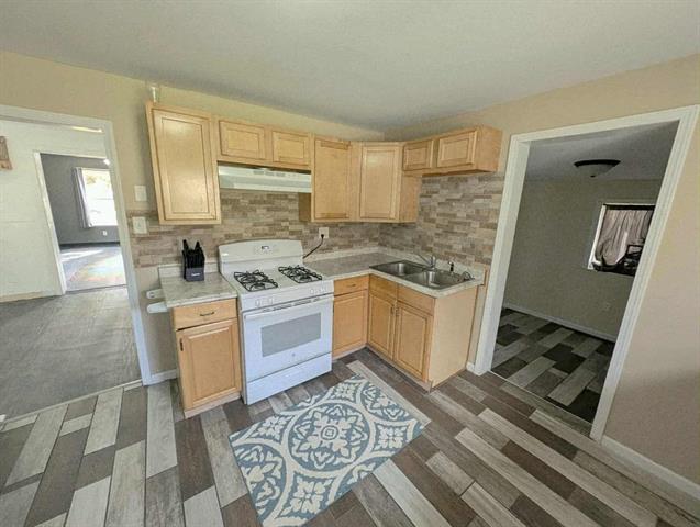 Builiding view eighteen for 4045 Stanton, Stanton, MI. 48888