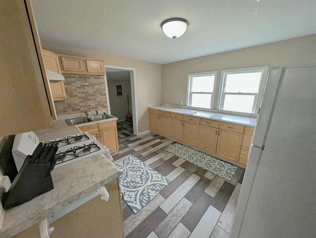 Builiding view nineteen for 4045 Stanton, Stanton, MI. 48888