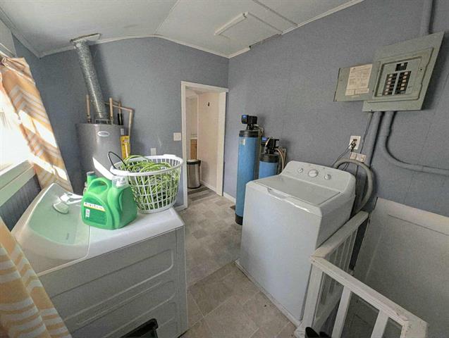 Builiding view twenty for 4045 Stanton, Stanton, MI. 48888