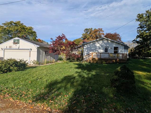 Builiding view two for 4045 Stanton, Stanton, MI. 48888