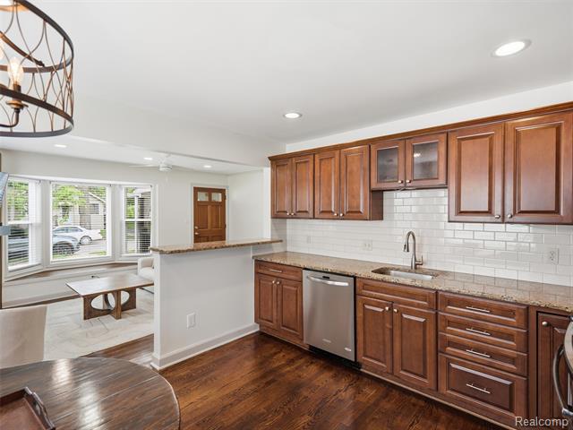 Builiding view ten for 1514 S Wilson, Royal Oak, MI. 48067