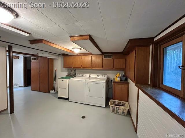Builiding view forty for 403 California, Royal Oak, MI. 48067